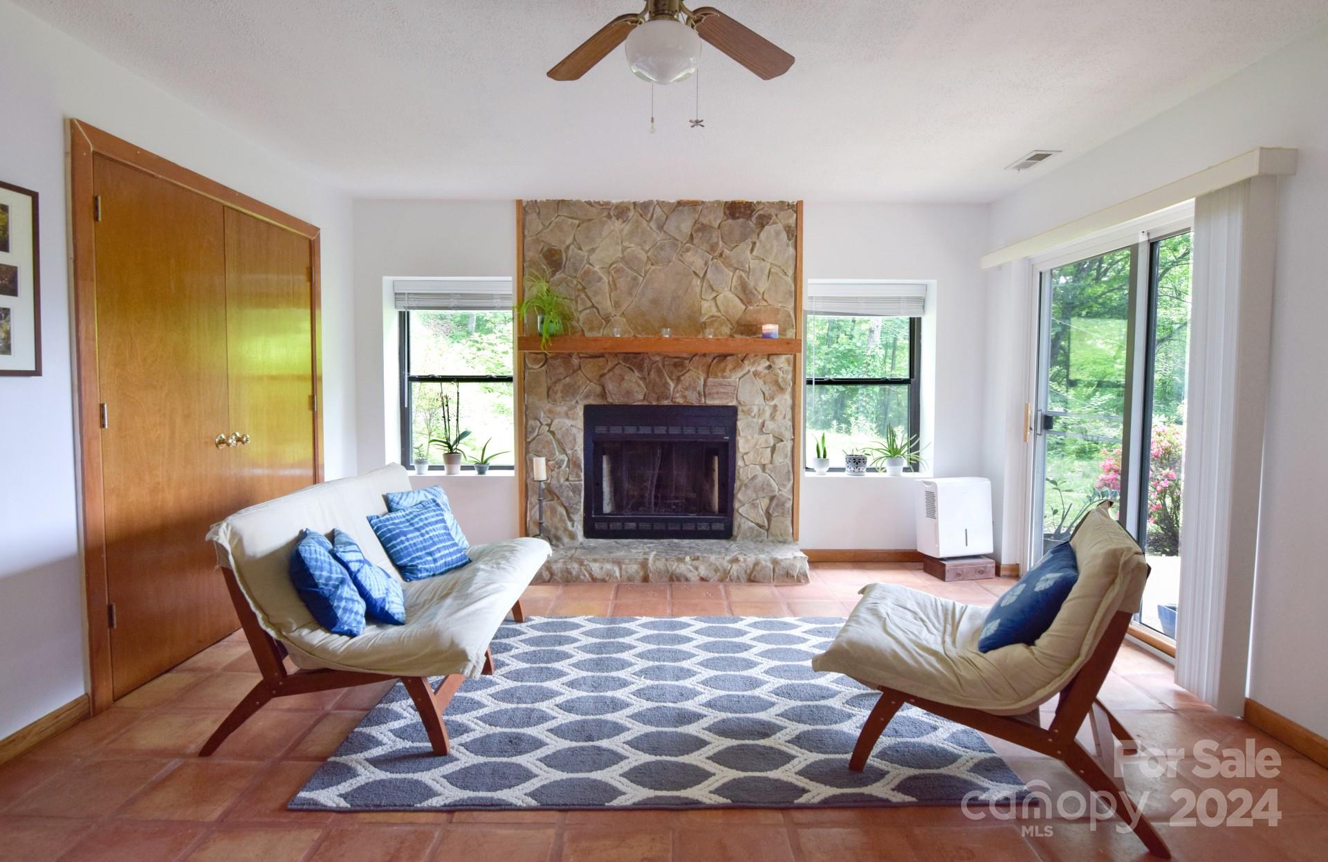 939 Timbuktu Road Sylva, NC 28779 - Photo 17 of 27 Gallery Image 17