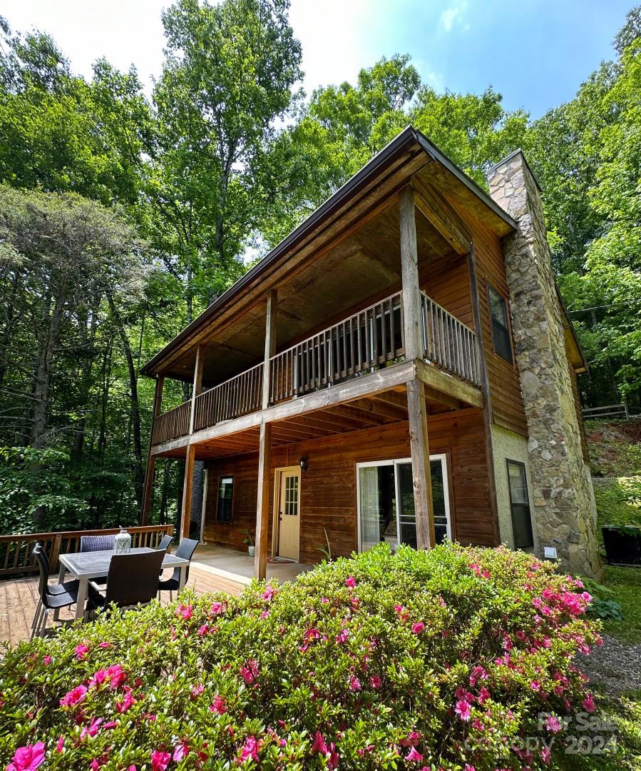 939 Timbuktu Road Sylva, NC 28779 - Photo 2 of 27 Gallery Image 2