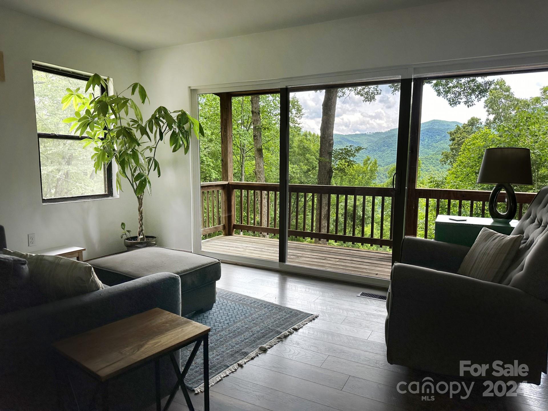 939 Timbuktu Road Sylva, NC 28779 - Photo 4 of 27 Gallery Image 4