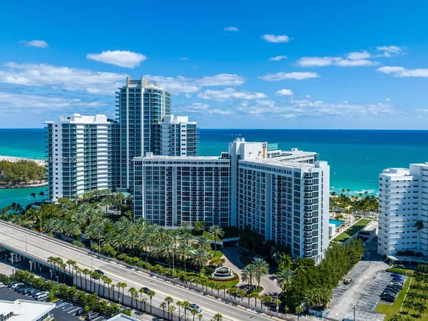 $4,900 | 10275 Collins Avenue, Unit 1107, Bal Harbour, FL 33154