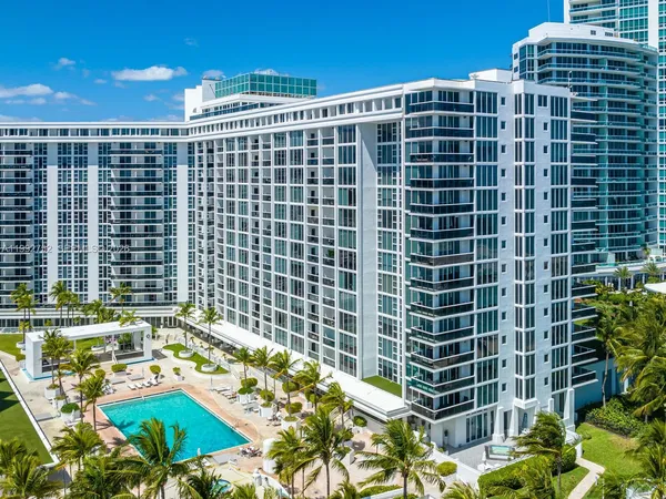 $4,900 | 10275 Collins Avenue, Unit 1107, Bal Harbour, FL 33154