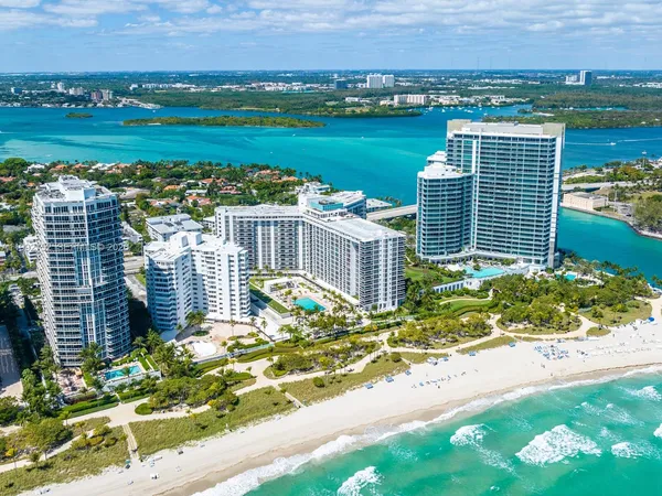 $4,900 | 10275 Collins Avenue, Unit 1107, Bal Harbour, FL 33154