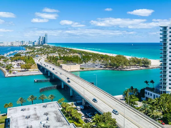 $4,900 | 10275 Collins Avenue, Unit 1107, Bal Harbour, FL 33154
