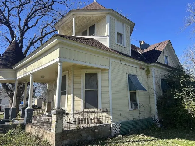 $213,399 | 601 Michalk Street, Thorndale, TX 76577