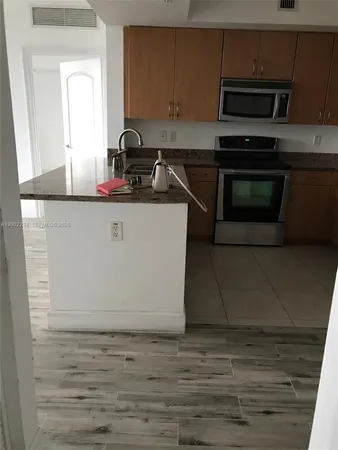 $2,690 | 1830 Radius Drive, Unit 407, Hollywood, FL 33020