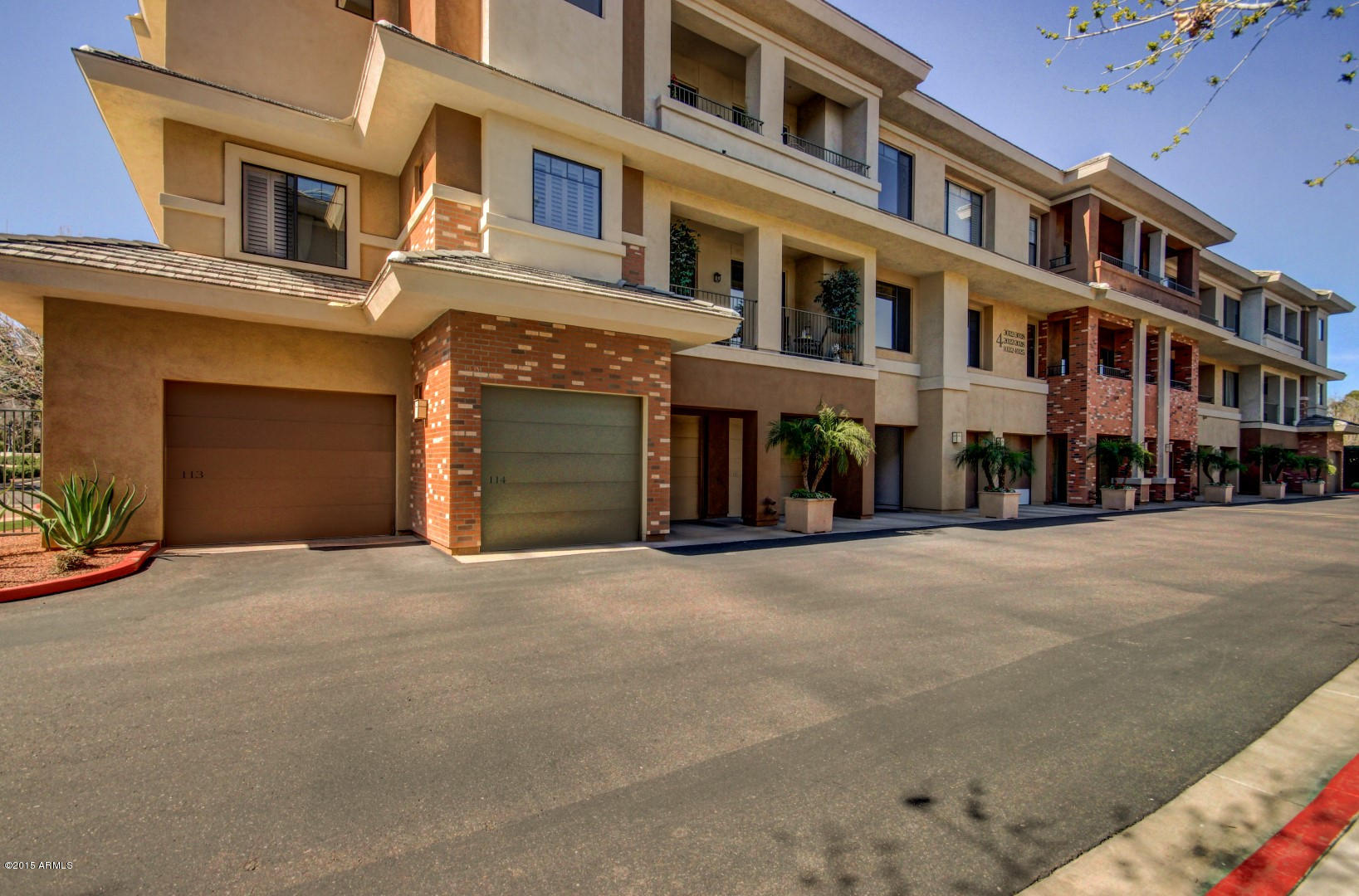 4488 East Thomas Road, Unit 2022 Phoenix, AZ 85018 - Photo 1 of 24 Thomas (2)