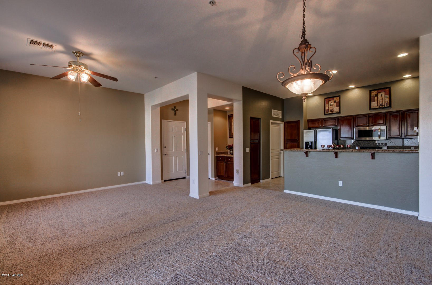 4488 East Thomas Road, Unit 2022 Phoenix, AZ 85018 - Photo 5 of 24 Thomas (18)