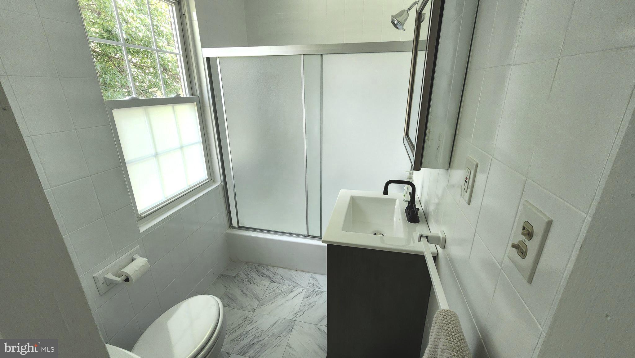2703 Elnora Street Silver Spring, MD 20902 - Photo 20 of 57 Upper level full bath