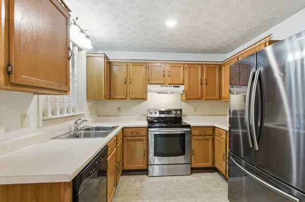 $389,900 | 7309 Clearview Drive, Fairview, TN 37062