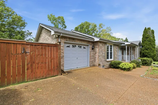 $389,900 | 7309 Clearview Drive, Fairview, TN 37062