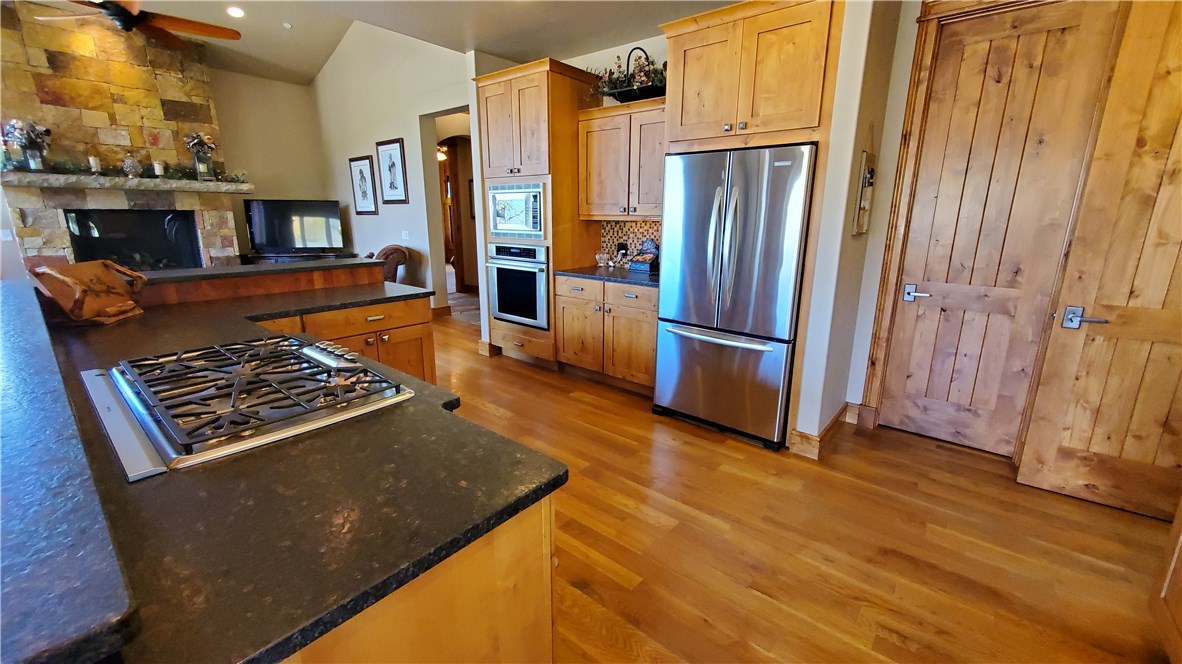 135 Game Trail Road Silverthorne, CO 80498 - Photo 6 of 34 Kitchen Aid and Thermador appliances.