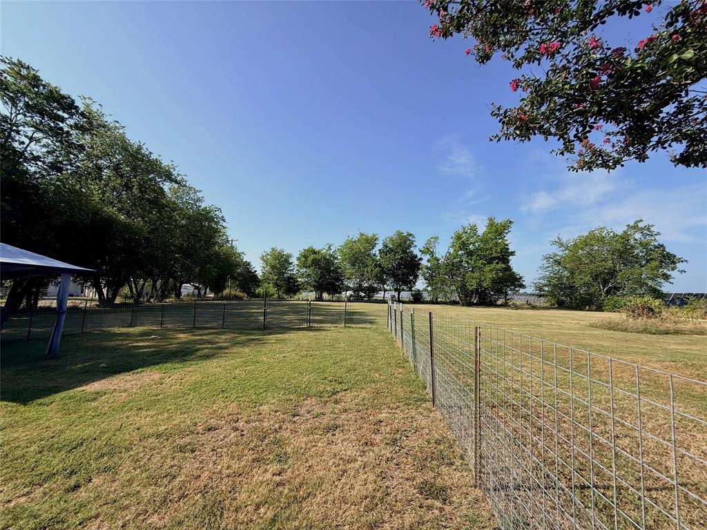 1133 Rains County Road 1525 Point, TX 75472 - Photo 16 of 18