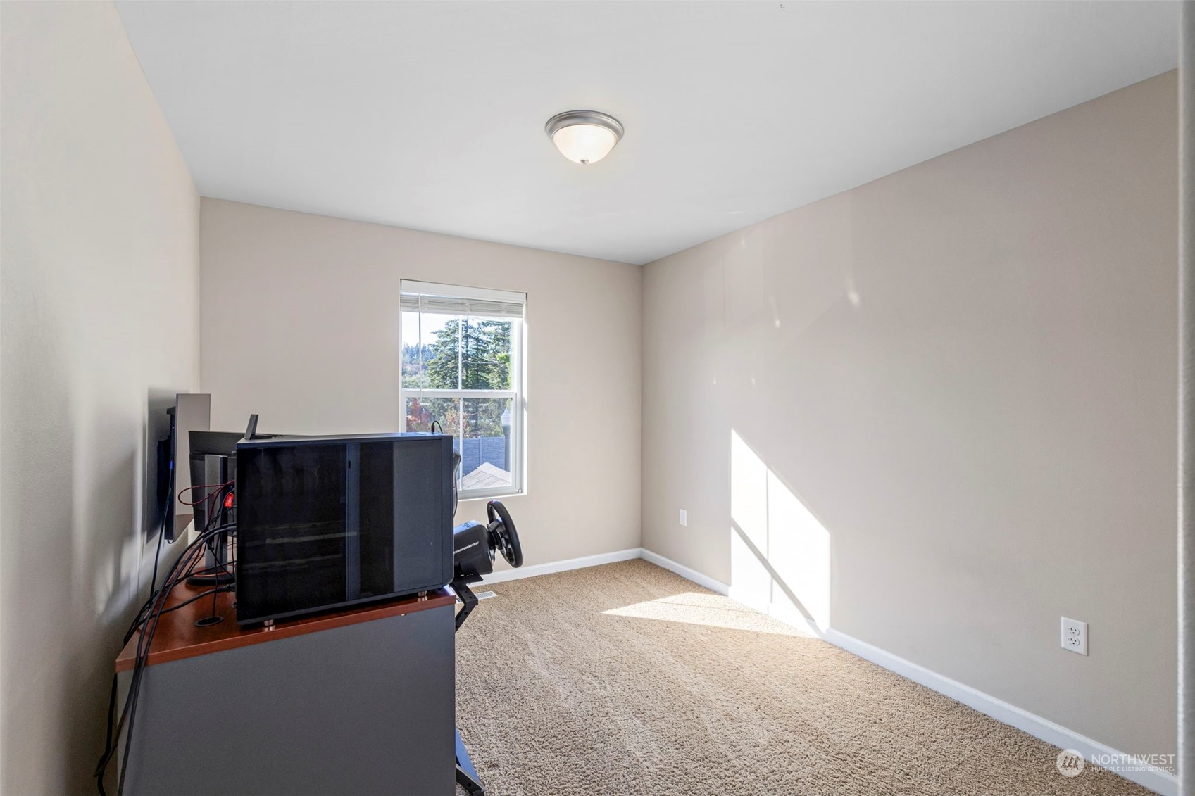 182 Russell Road Bremerton, WA 98312 - Photo 21 of 30 Gallery Image 21