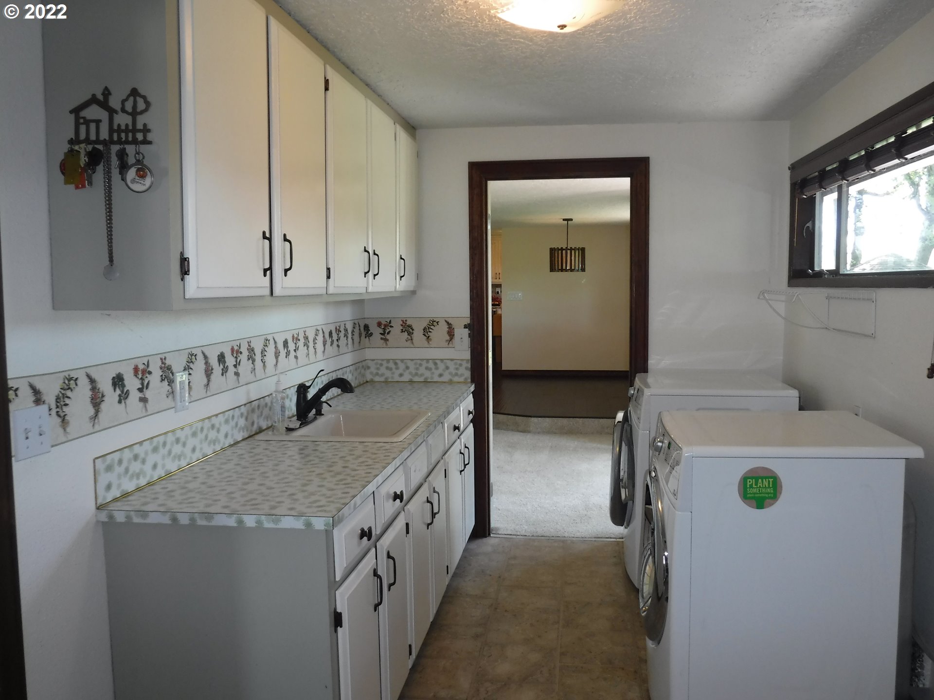 5735 Southwest Spring Hill Road Gaston, OR 97119 - Photo 22 of 32 Bedroom