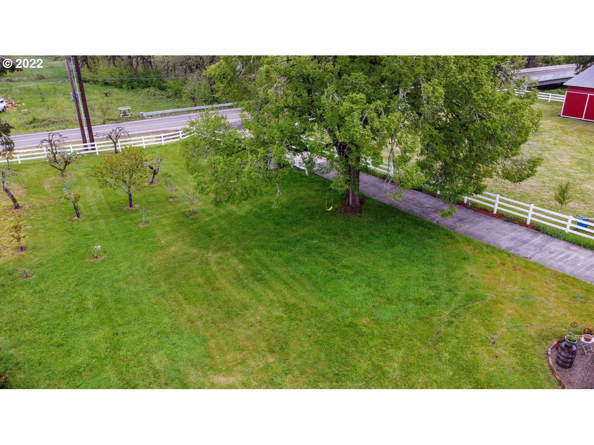 5735 Southwest Spring Hill Road Gaston, OR 97119 - Photo 28 of 32 Pasture
