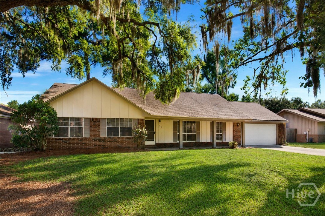 ** Virtually enhanced grass color and coverage.