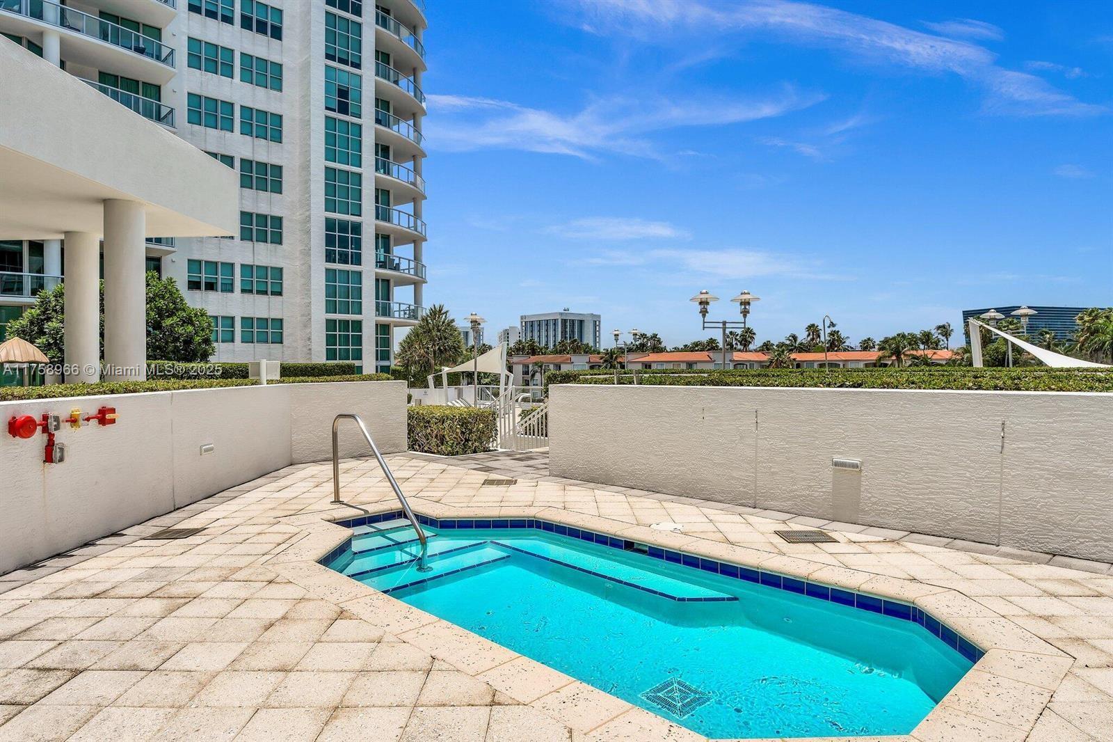 3131 Northeast 188th Street, Unit 1508 Aventura, FL 33180 - Photo 35 of 42 jacuzzi