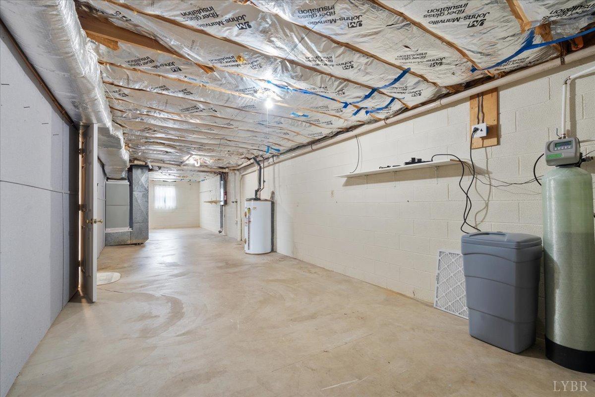 122 Pearson Drive Rustburg, VA 24588 - Photo 21 of 45