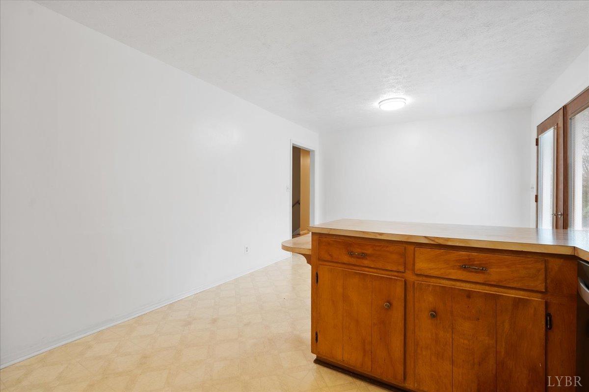 122 Pearson Drive Rustburg, VA 24588 - Photo 31 of 45