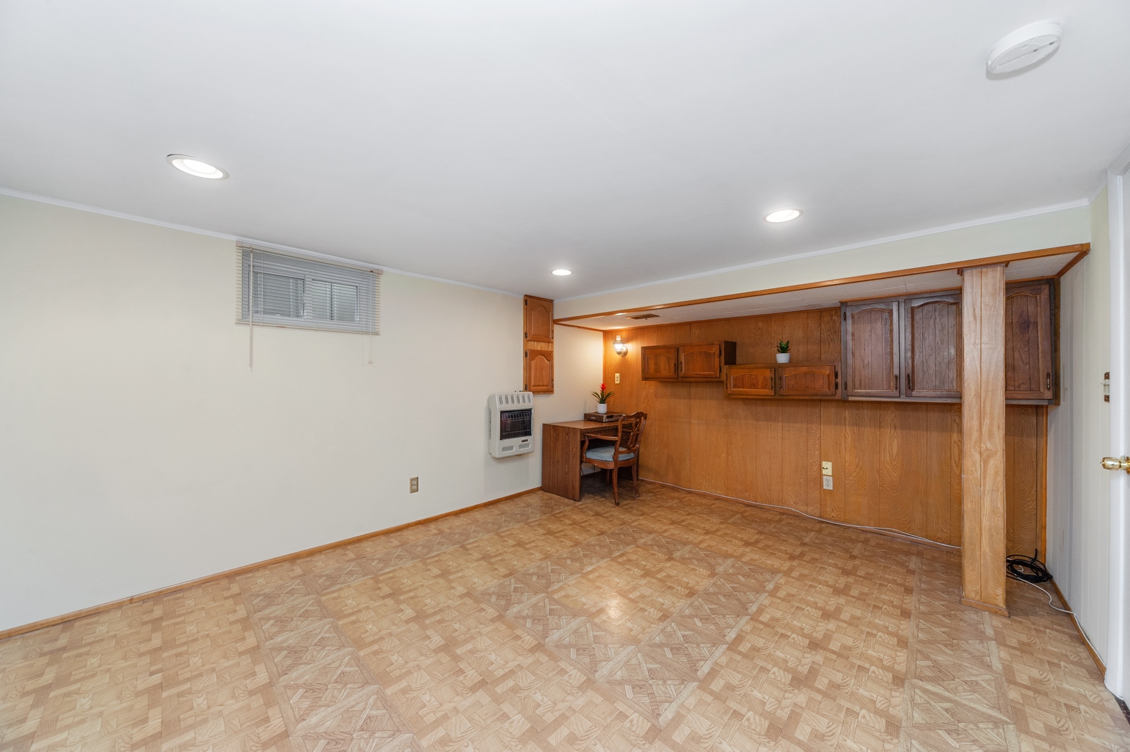 8515 East Prairie Road Skokie, IL 60076 - Photo 14 of 19