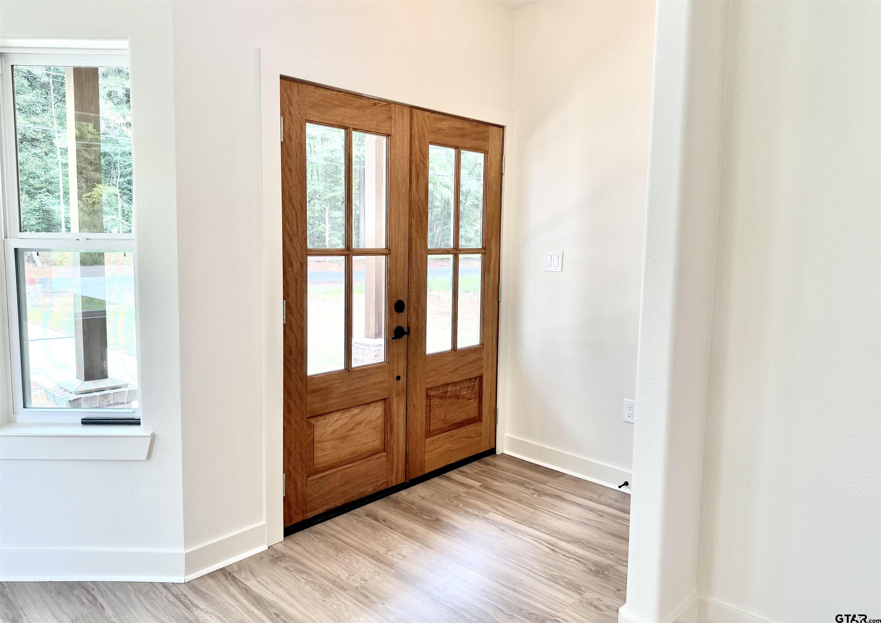 1219 Cherokee Street Longview, TX 75604 - Photo 3 of 29