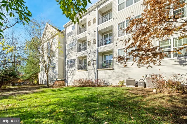 $300,000 | 6107 Lydia Hollow Drive, Glen Mills, PA 19342