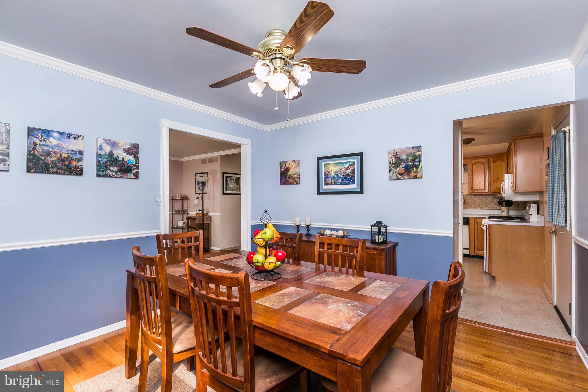 117 Northway Road Reisterstown, MD 21136 - Photo 5 of 25 DINING ROOM W/CROWN & CHAIR MOLDINGS