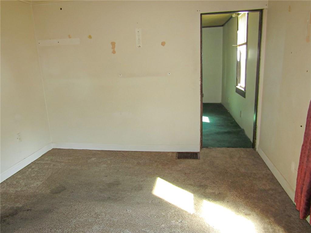 12 Collins Avenue Uniontown, PA 15401 - Photo 12 of 26