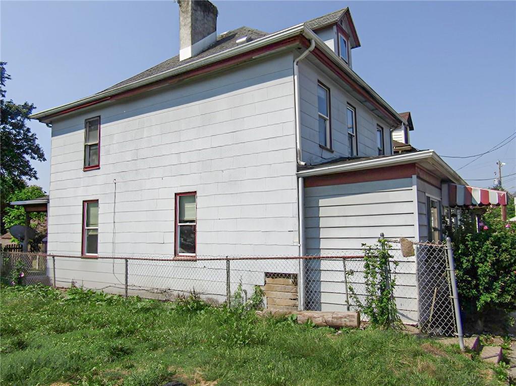 12 Collins Avenue Uniontown, PA 15401 - Photo 3 of 26