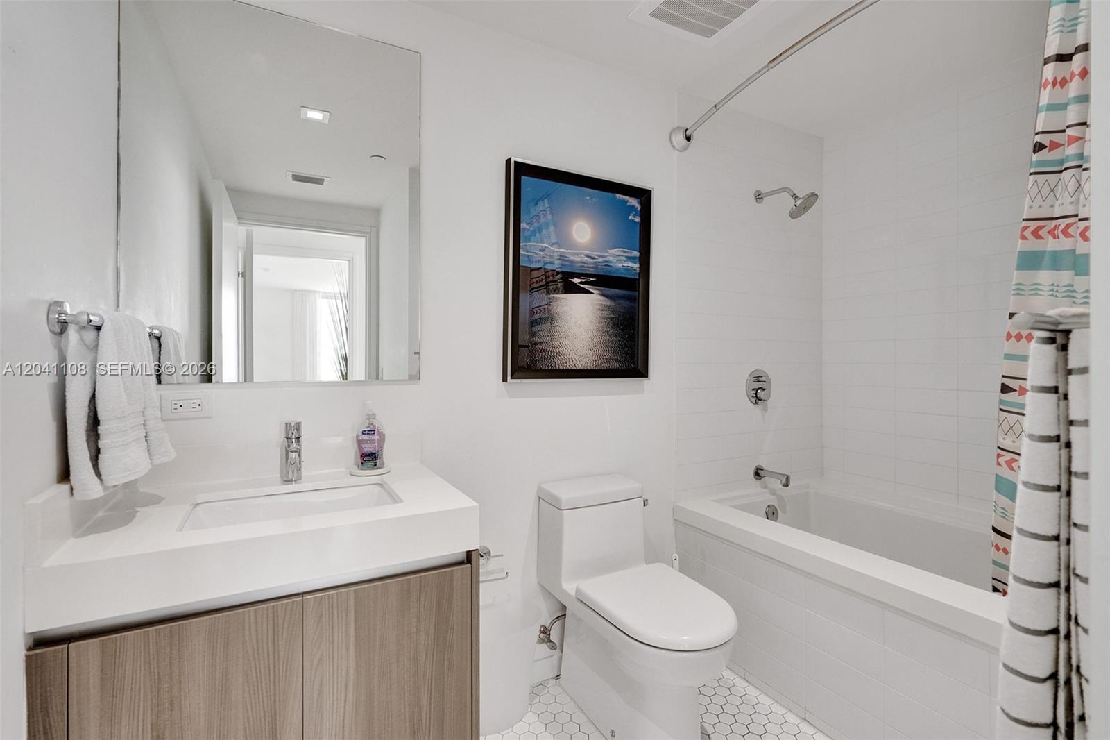 401 North Birch Road, Unit 715 Fort Lauderdale, FL 33304 - Photo 15 of 48