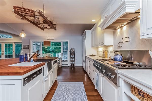 4 Bradlee Road Marblehead, MA 01945 - Photo 11 of 25
