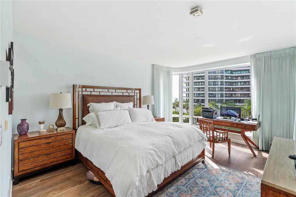 455 Longboat Club Road, Unit 307 Longboat Key, FL 34228 - Photo 34 of 95 Gallery Image 34