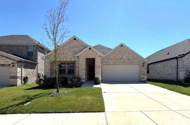$2,399 | 613 Huntley Drive, McKinney, TX 75071