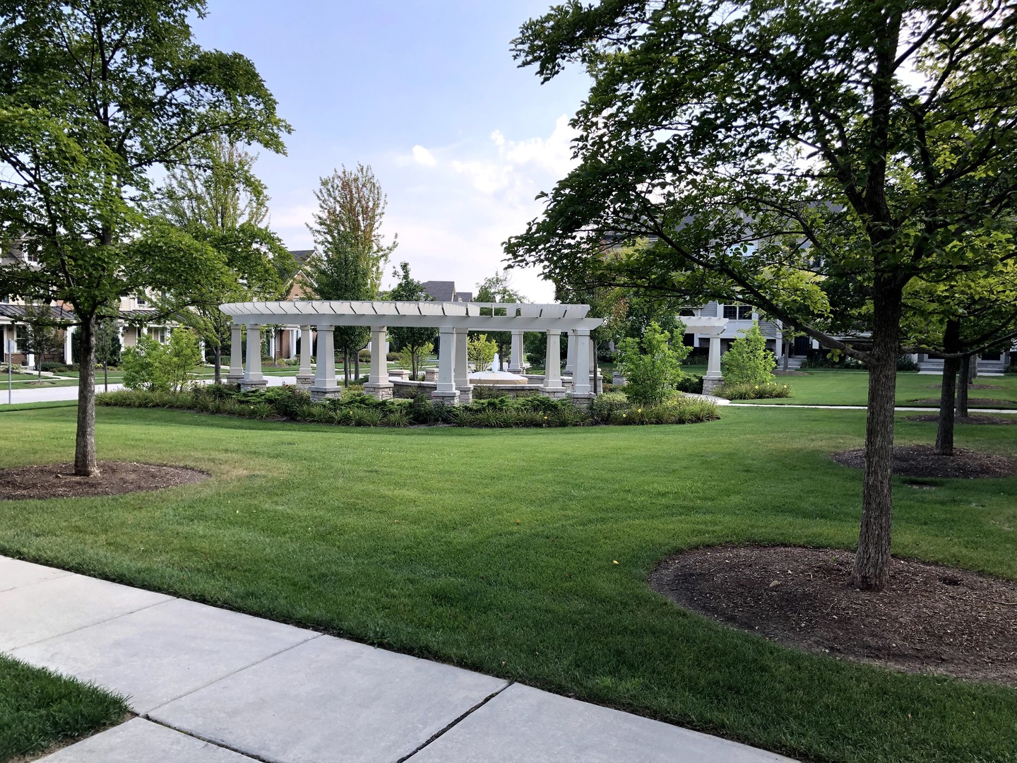 2014 Dauntless Drive Glenview, IL 60026 - Photo 2 of 25