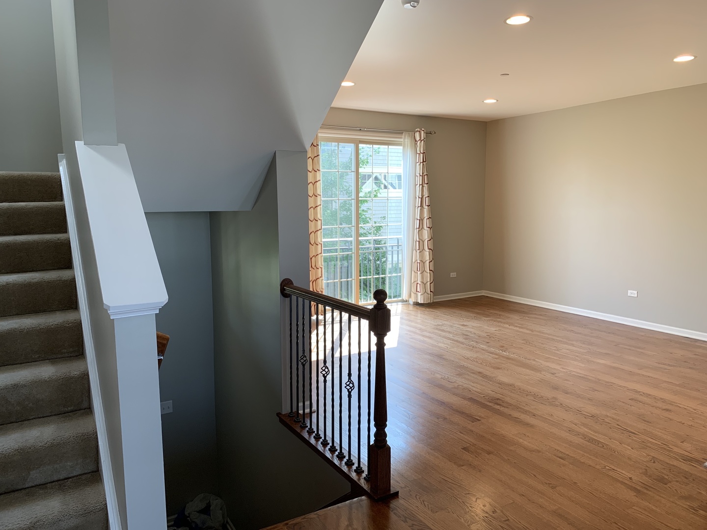 2014 Dauntless Drive Glenview, IL 60026 - Photo 8 of 25