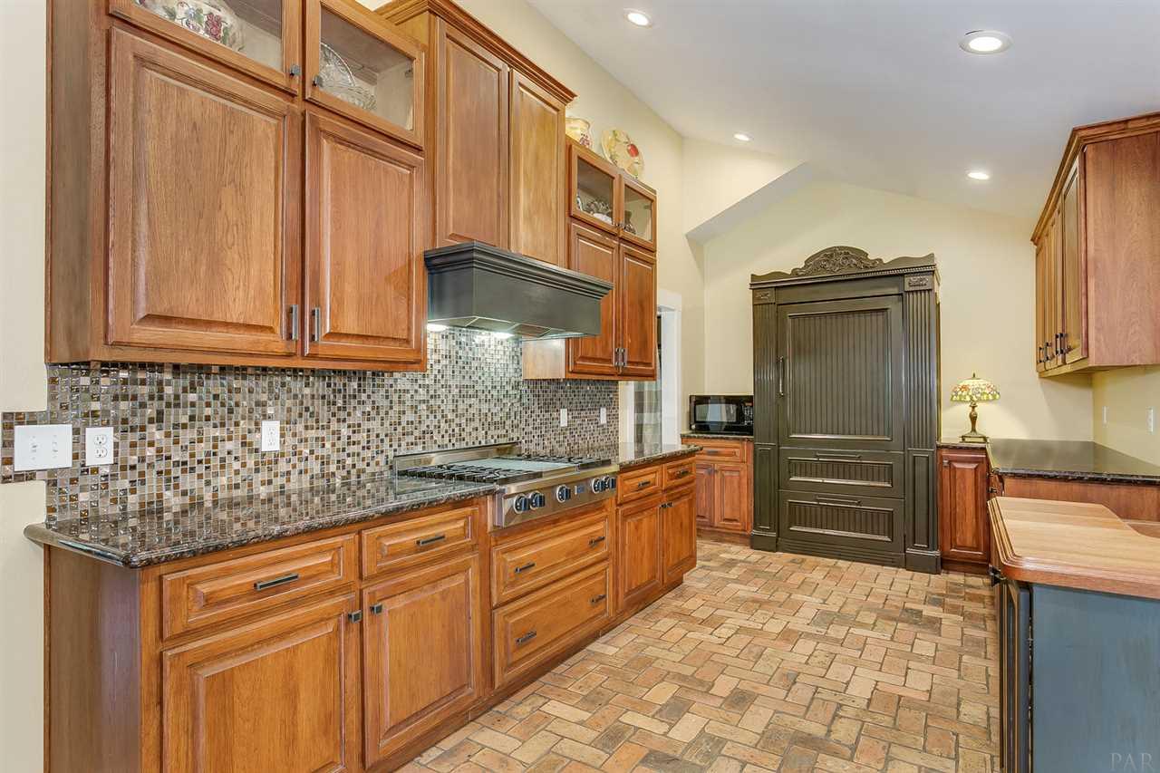 2850 Stefani Road Cantonment, FL 32533 - Photo 6 of 49 Gallery Image 6