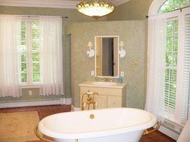 11 Hawthorne Valley Road Slatyfork, WV 26291 - Photo 16 of 35 Main bath