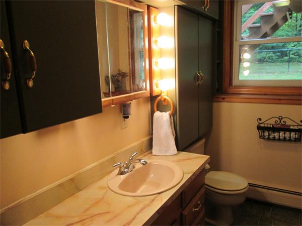 298 Granville Road Southwick, MA 01077 - Photo 15 of 30 Gallery Image 15
