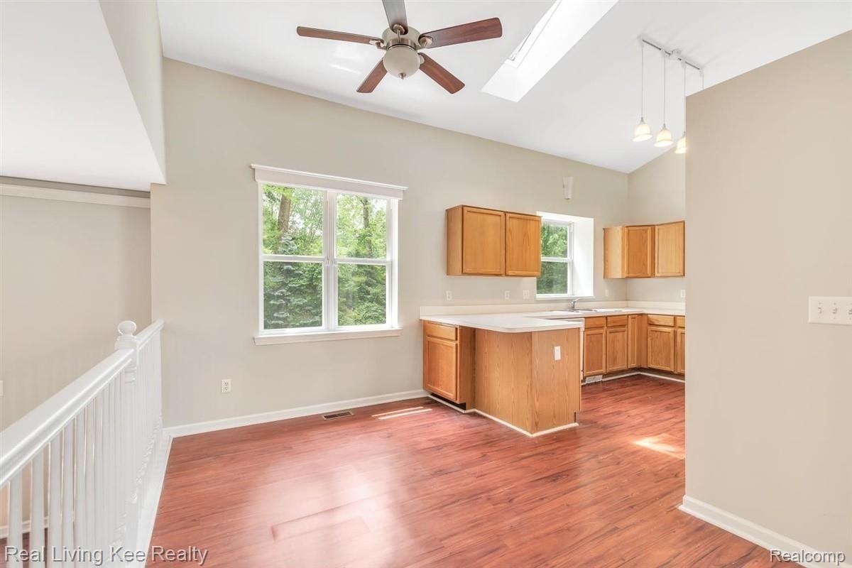 82 Eagle Ridge Road Lake Orion, MI 48360 - Photo 14 of 44 13-82-Eagle-Ridge-Rd-WindowStill-Re.jpg