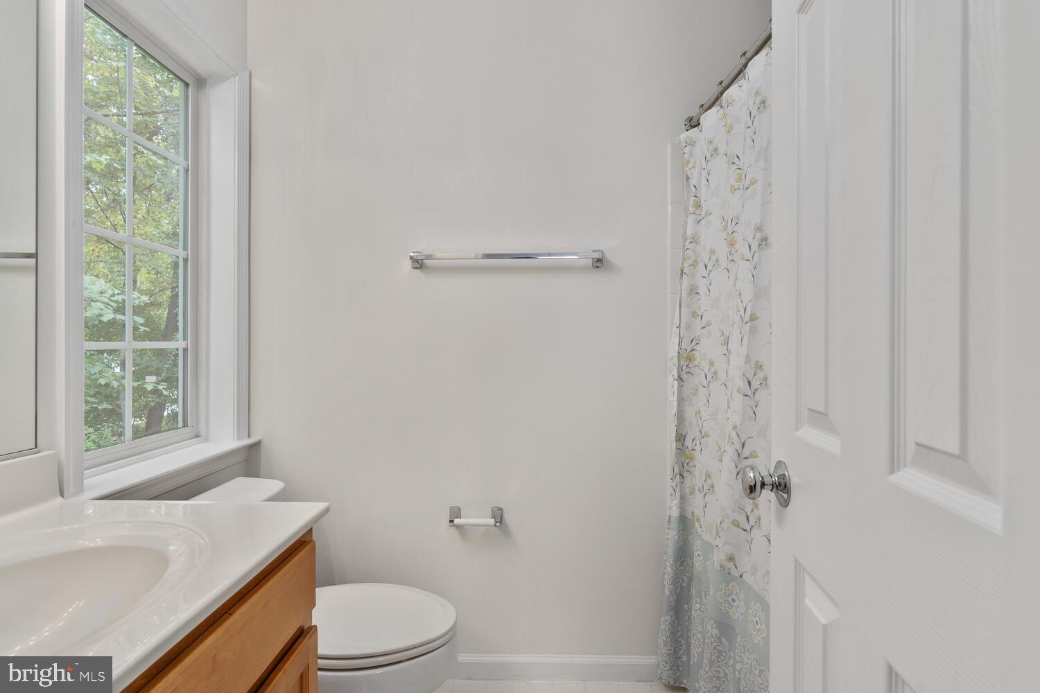 3730 Lions Field Road Triangle, VA 22172 - Photo 27 of 50 Ensuite