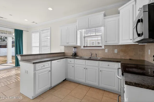 $299,900 | 4307 Maple Leaf Lane Southwest, Wilson, NC 27893