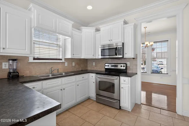 $299,900 | 4307 Maple Leaf Lane Southwest, Wilson, NC 27893