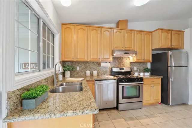 $899,000 | 1375 Oakhorne Drive, Harbor City, CA 90710