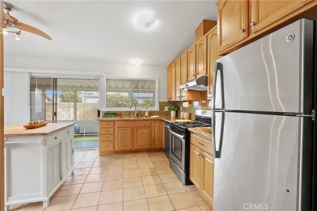 $899,000 | 1375 Oakhorne Drive, Harbor City, CA 90710