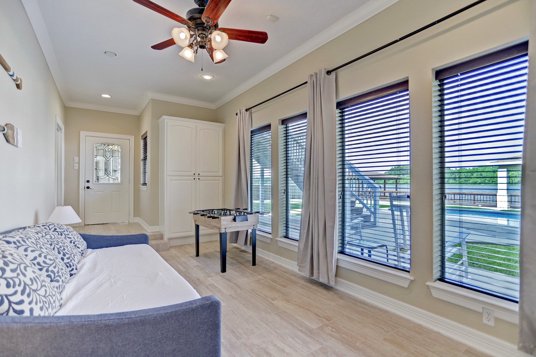 14362 Calvary Road Willis, TX 77318 - Photo 10 of 44 a living room with furniture and a large window