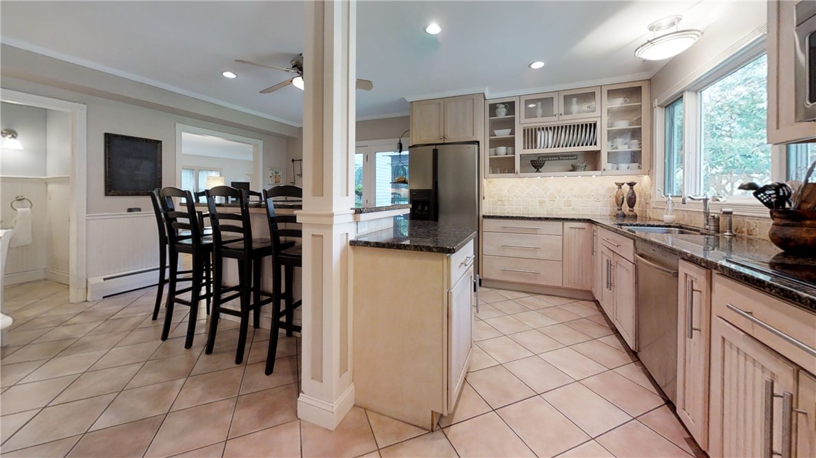 175 Hamilton Allenton Road North Kingstown, RI 02852 - Photo 8 of 40 Gallery Image 8