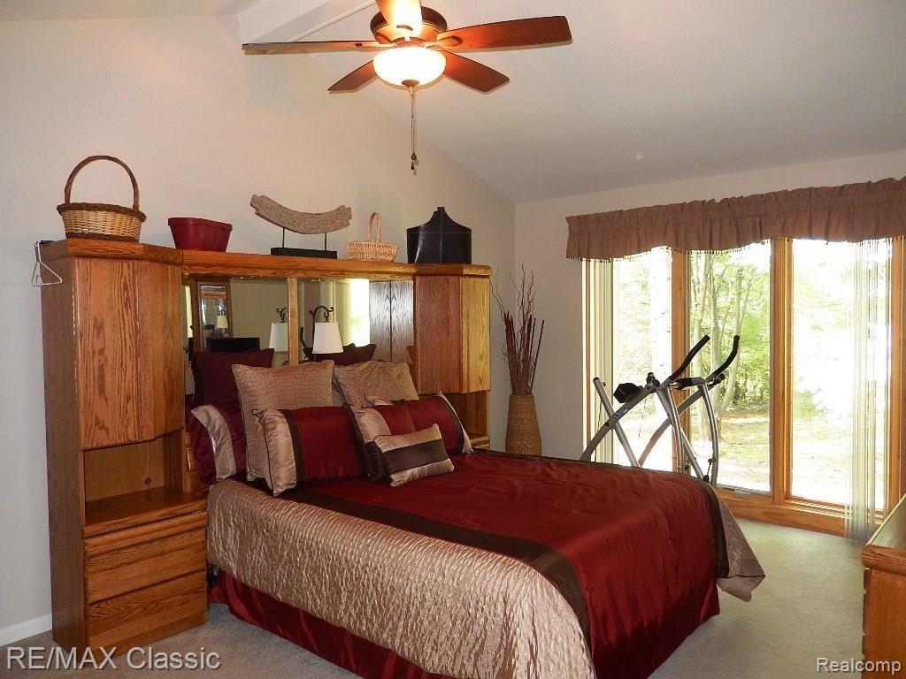 36722 Valley Ridge Drive Farmington Hills, MI 48331 - Photo 17 of 33