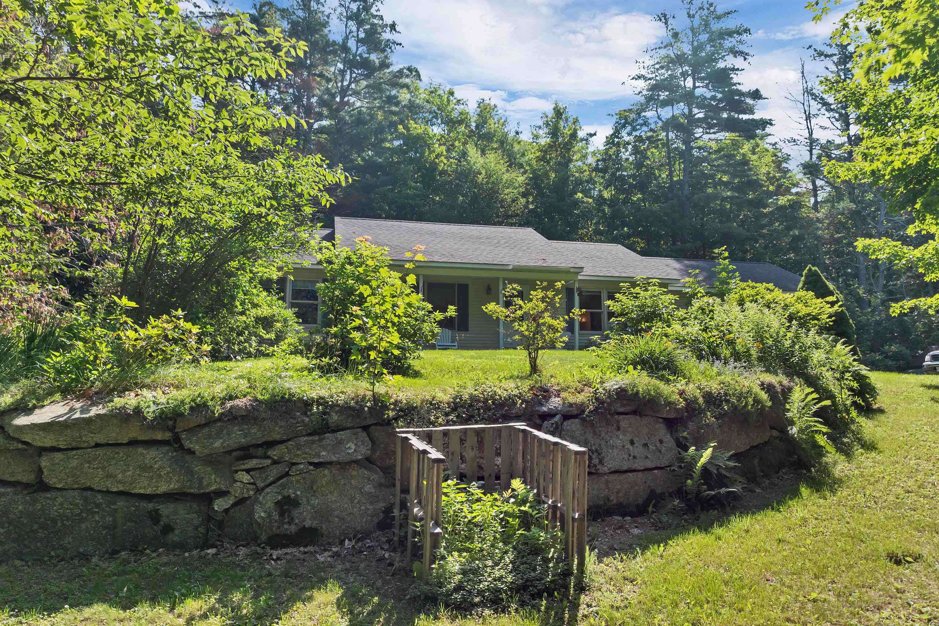 126 Pease Road Meredith, NH 03253 - Photo 4 of 40