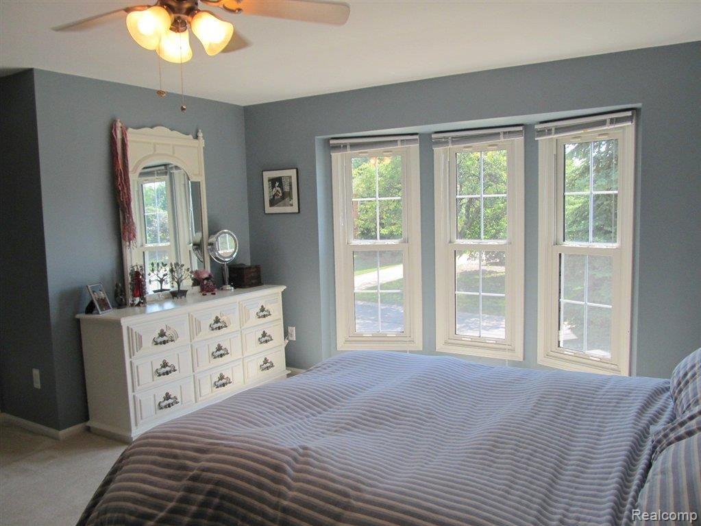 449 Timberline Drive Rochester, MI 48309 - Photo 15 of 21 Master Bedroom
