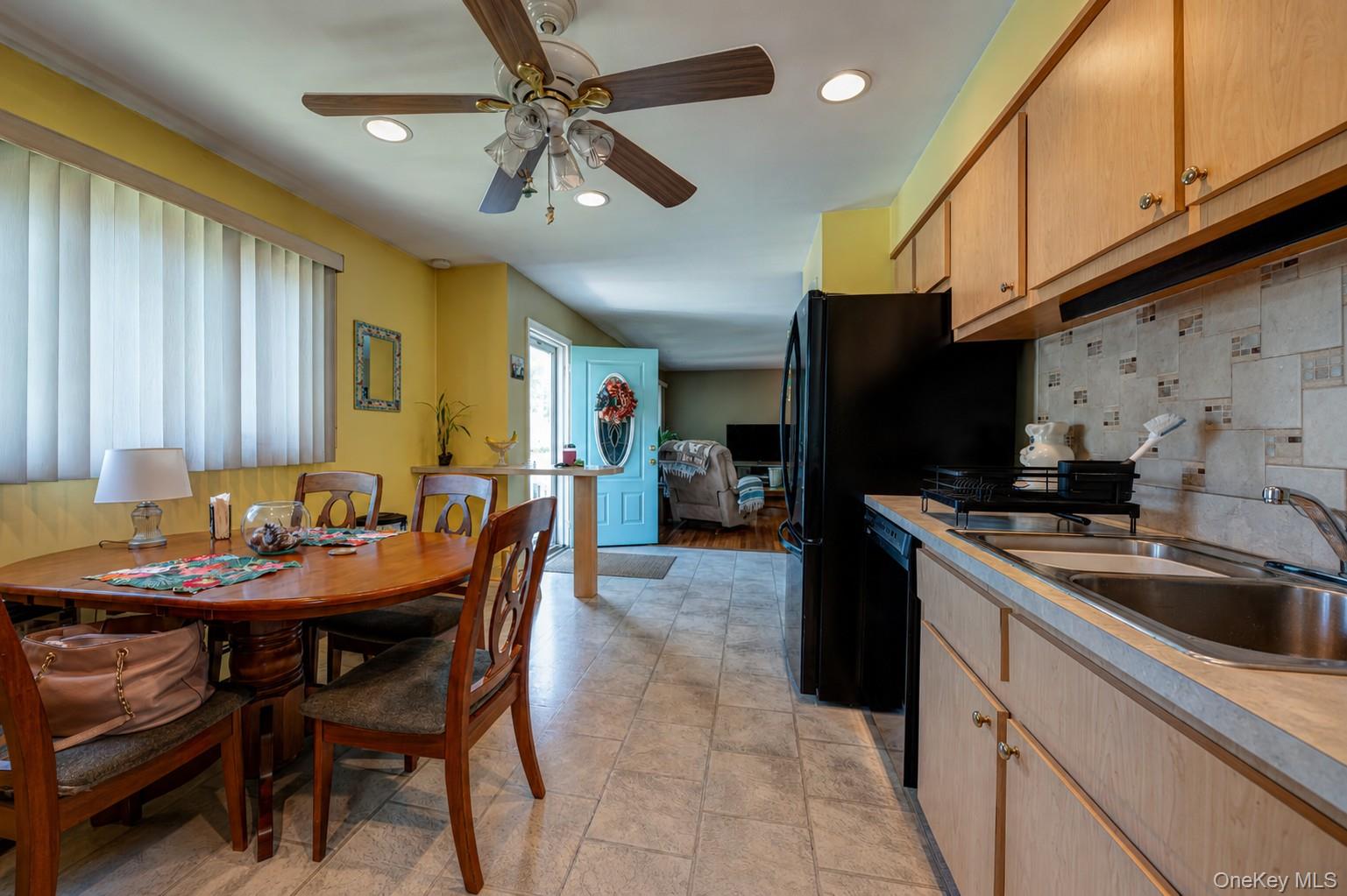 6 45th Street Islip, NY 11751 - Photo 7 of 22